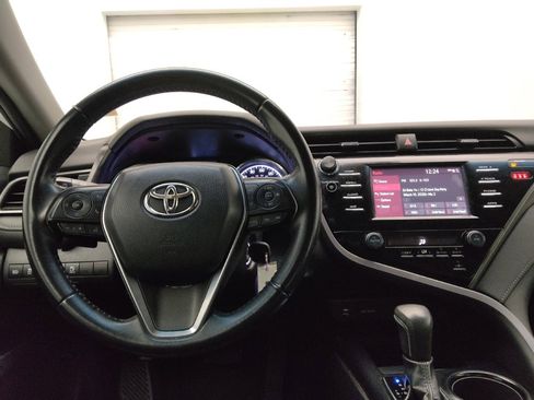 Used 2019 Toyota Camry SE image 22