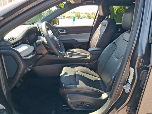 Certified 2023 Jeep Compass Latitude AWD/4WD image 14