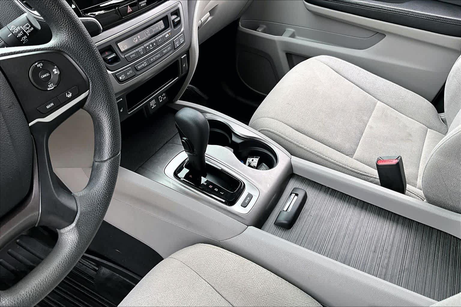Used 2019 Honda Pilot EX image 16