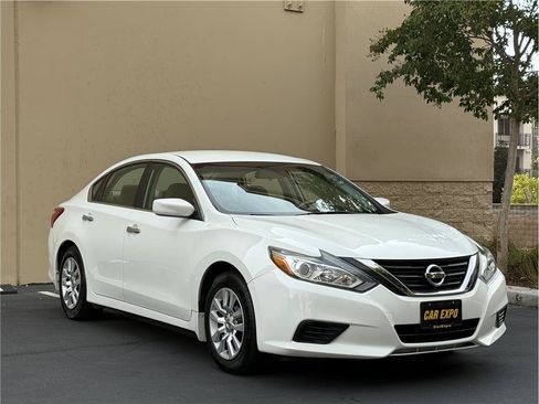 Used 2017 Nissan Altima 2.5 S w/ Power Driver Seat Package FWD image 1
