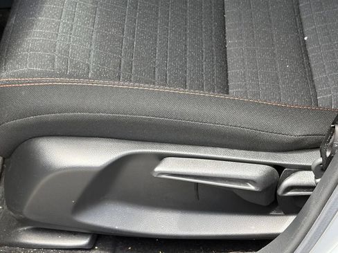 Used 2025 Honda HR-V Sport image 5