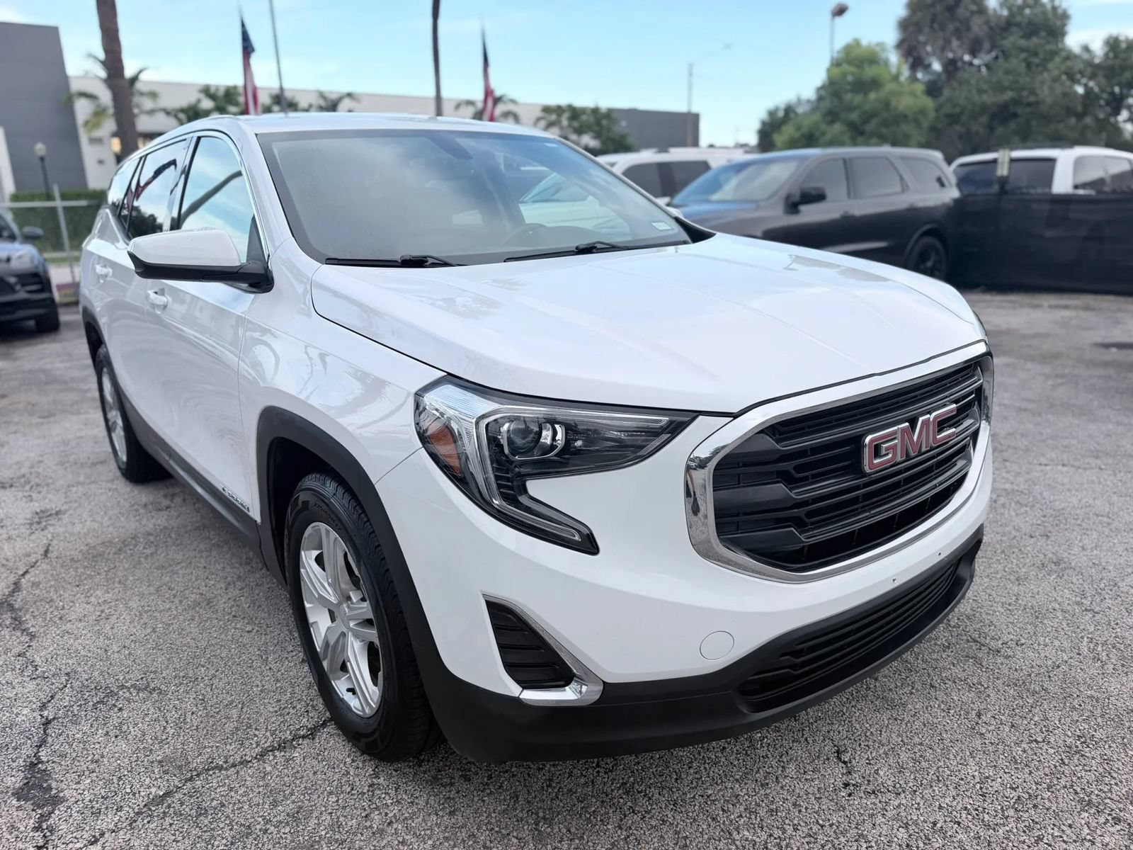 Used 2019 GMC Terrain SLE FWD image 4