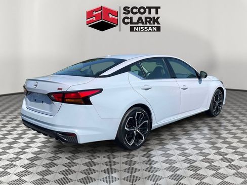 Used 2024 Nissan Altima 2.5 SR FWD image 6