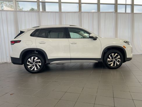 New 2026 Volkswagen Tiguan S image 8