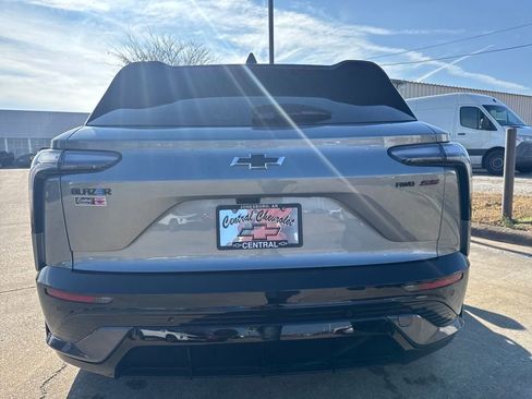 New 2026 Chevrolet Blazer EV SS image 9