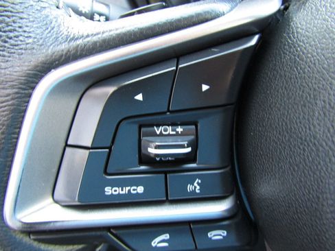 Used 2020 Subaru Legacy Premium image 8