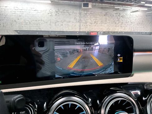 Used 2021 Mercedes-Benz A 220 image 23