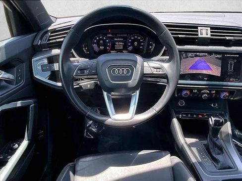 Used 2023 Audi Q3 2.0T Premium AWD/4WD image 7