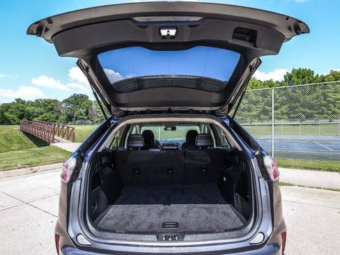 Used 2019 Ford Edge SEL w/ Equipment Group 201A AWD/4WD image 19