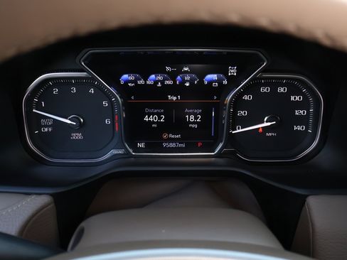 Used 2021 GMC Yukon Denali image 18