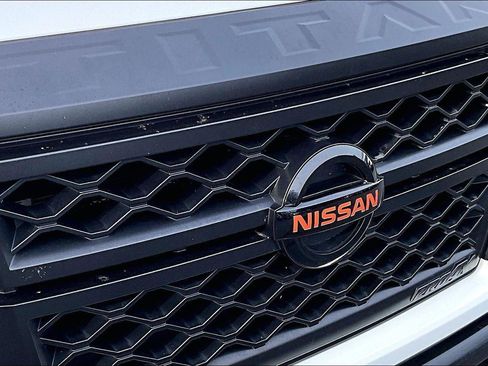 Used 2022 Nissan Titan PRO-4X w/ Off Road Protection Package image 27