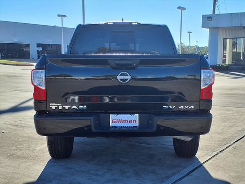 Used 2023 Nissan Titan SV image 26