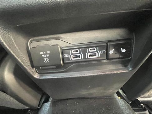 Used 2025 Jeep Grand Cherokee Limited w/ Trailer Tow Package image 12