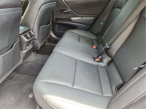Used 2022 Lexus ES 350 F Sport w/ Accessory Package 2 FWD image 24