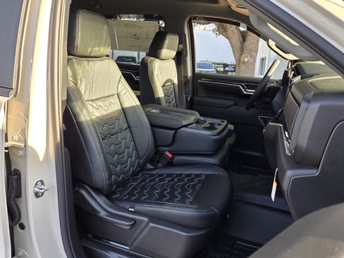 New 2026 Chevrolet Silverado 1500 RST w/ RST Select Package AWD/4WD image 22