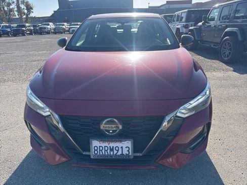 Used 2020 Nissan Sentra SR image 2