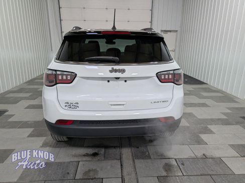 Used 2022 Jeep Compass Limited image 3