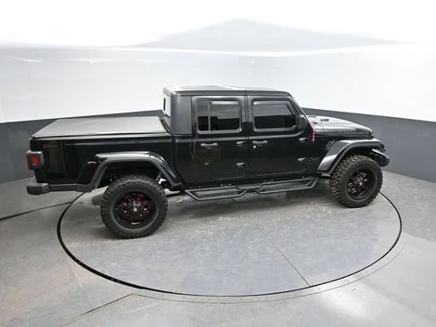 Used 2021 Jeep Gladiator Willys image 31