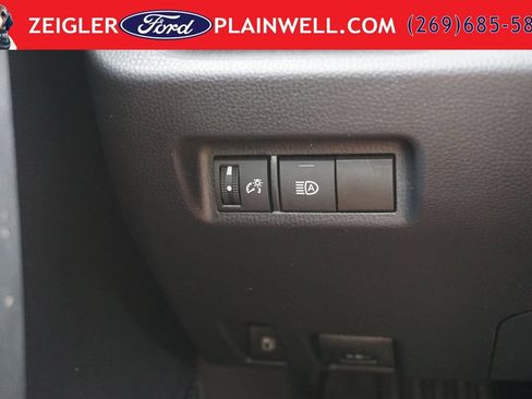 Used 2023 Toyota RAV4 LE AWD/4WD image 27