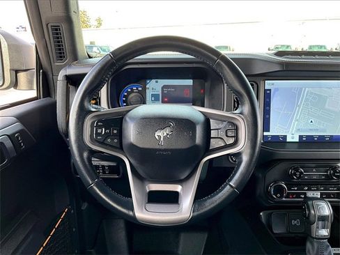 Used 2024 Ford Bronco Badlands w/ Sasquatch Package image 16