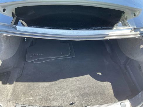 Used 2017 Jaguar XE Premium RWD image 13