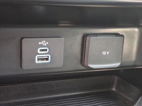 Certified 2025 Ford F250 XLT AWD/4WD image 24
