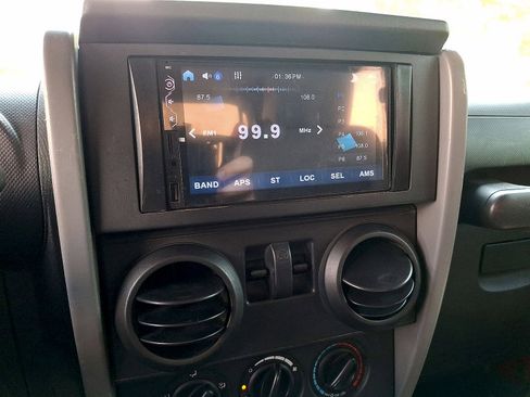Used 2009 Jeep Wrangler X AWD/4WD image 14