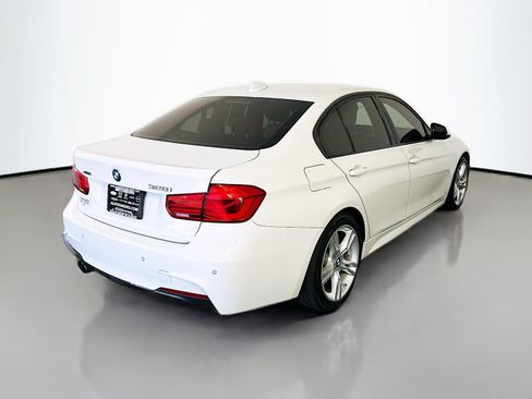 Used 2016 BMW 328i xDrive Sedan AWD/4WD image 7