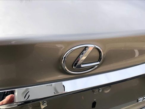 Used 2017 Lexus ES 350 image 28