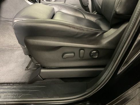 Used 2023 Subaru Ascent Limited image 20