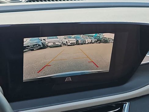 Used 2025 Buick Envista Avenir FWD image 16