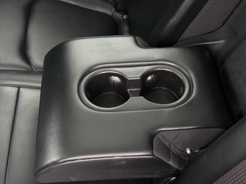 Used 2021 Tesla Model Y Long Range image 38