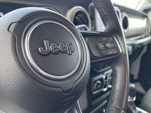 Used 2021 Jeep Wrangler Unlimited Sport S image 9