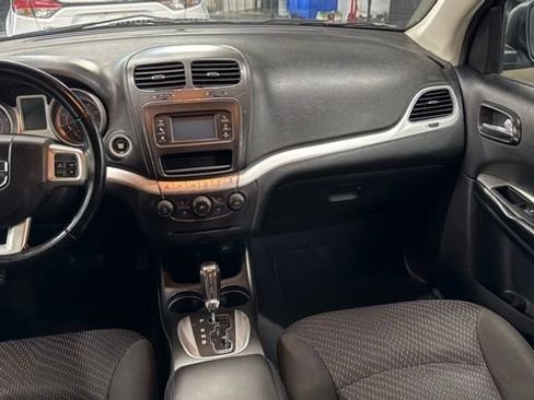 Used 2020 Dodge Journey SE w/ SE Popular Equipment Group FWD image 29