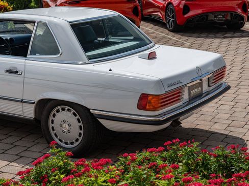 Used 1987 Mercedes-Benz 560 SL image 34