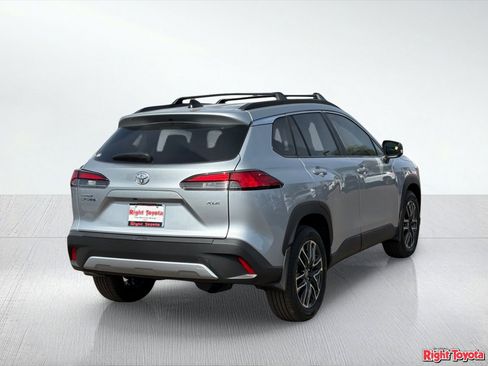 New 2026 Toyota Corolla Cross XLE FWD image 7