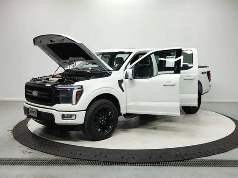 Used 2024 Ford F150 Lariat AWD/4WD image 12