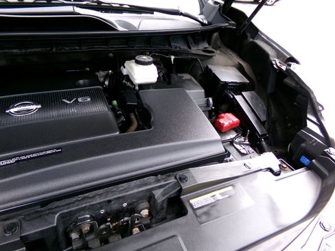 Used 2017 Nissan Murano S image 24