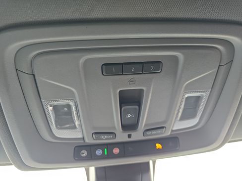 Used 2022 GMC Sierra 3500 Denali AWD/4WD image 33