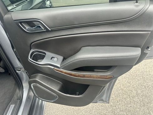 Used 2019 Chevrolet Tahoe LT image 13