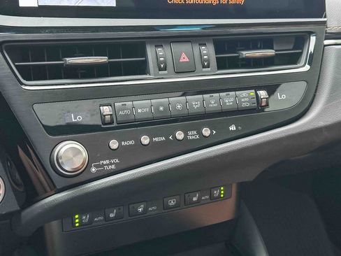 Used 2024 Lexus ES 350 w/ Ultra Luxury Package FWD image 34