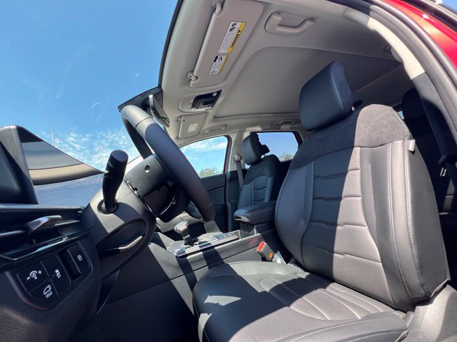 New 2026 Kia Sportage SX FWD image 18