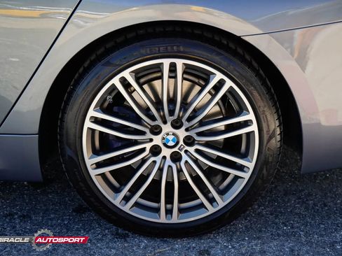 Used 2018 BMW M550i xDrive w/ Driving Assistance Package AWD/4WD image 13