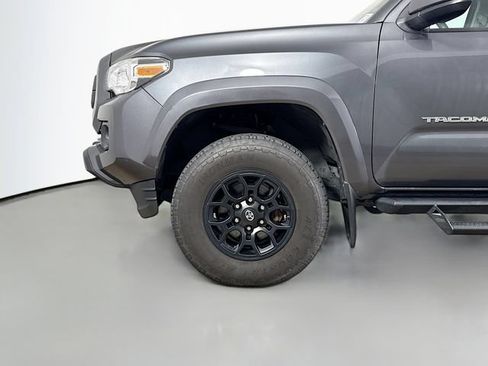 Used 2021 Toyota Tacoma SR5 AWD/4WD image 29