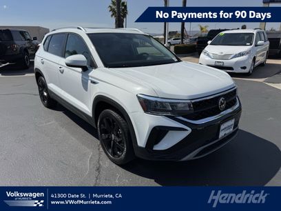 Certified 2023 Volkswagen Taos SE w/ Panoramic Sunroof Package