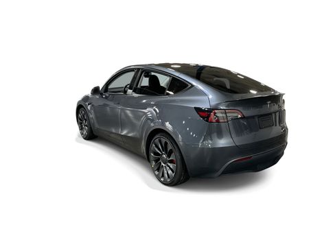 Certified 2023 Tesla Model Y Performance AWD/4WD image 4