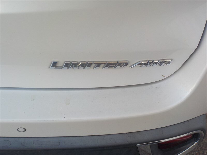 Used 2018 Toyota Highlander Limited AWD/4WD image 4