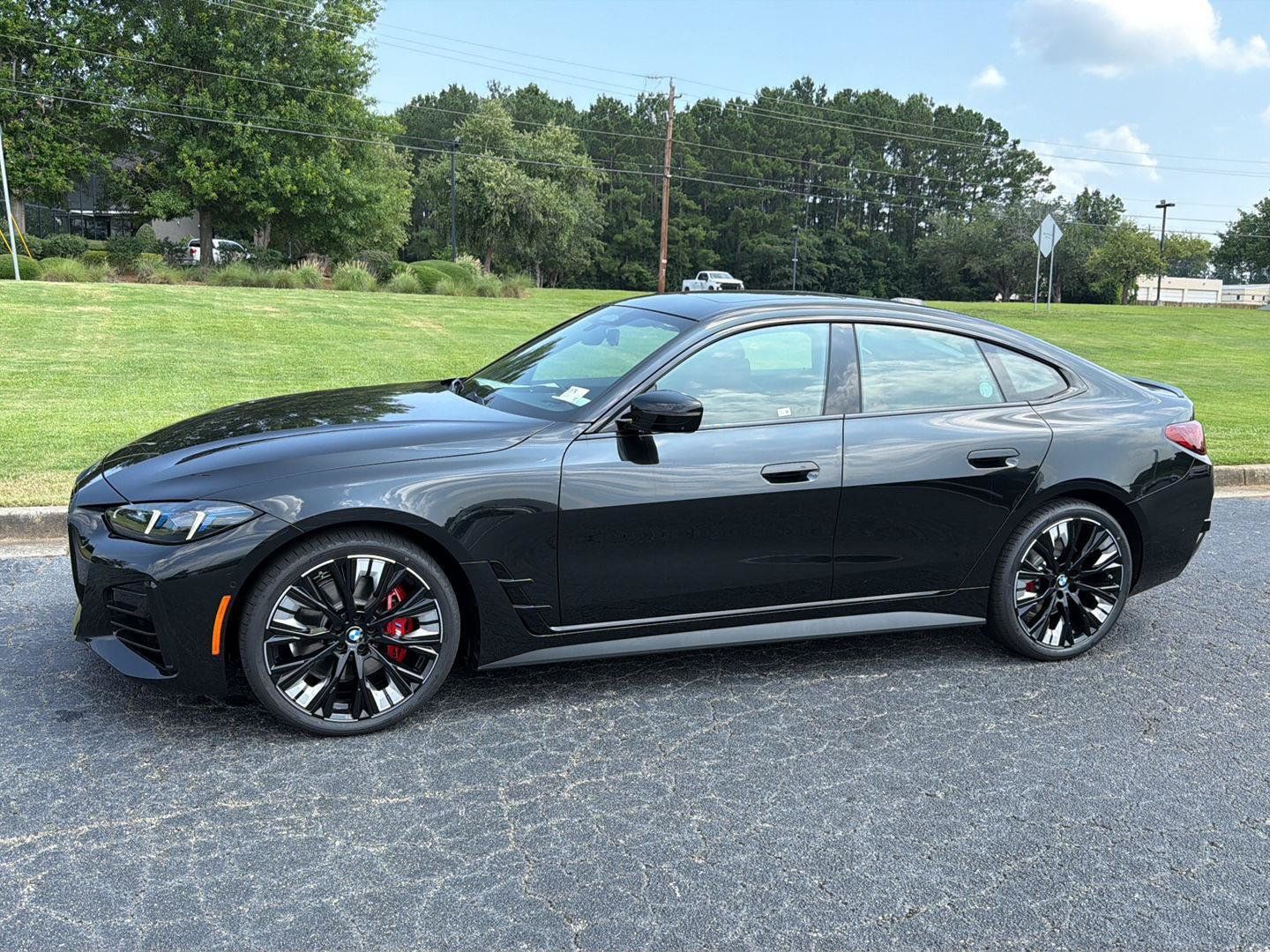 New 2026 BMW 430i w/ M Sport Package RWD image 3