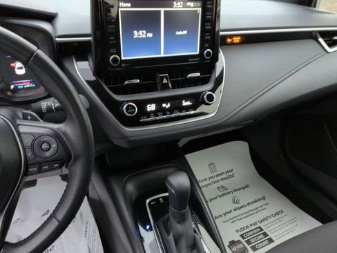 Certified 2022 Toyota Corolla SE image 21