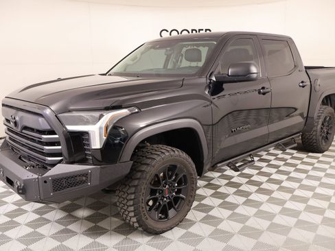 Used 2024 Toyota Tundra SR5 w/ SR5 Premium Package image 10